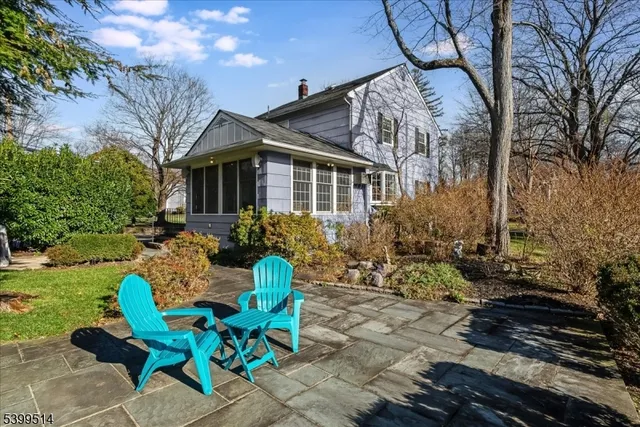 $925,000 | 1 Cleveland Avenue, Morris Plains, NJ 07950