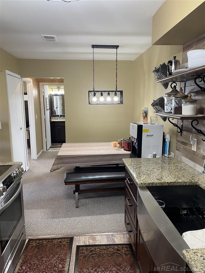 43244 Mound Road, Unit 7/1 Sterling Heights, MI 48314 - Photo 12 of 18 Gallery Image 12
