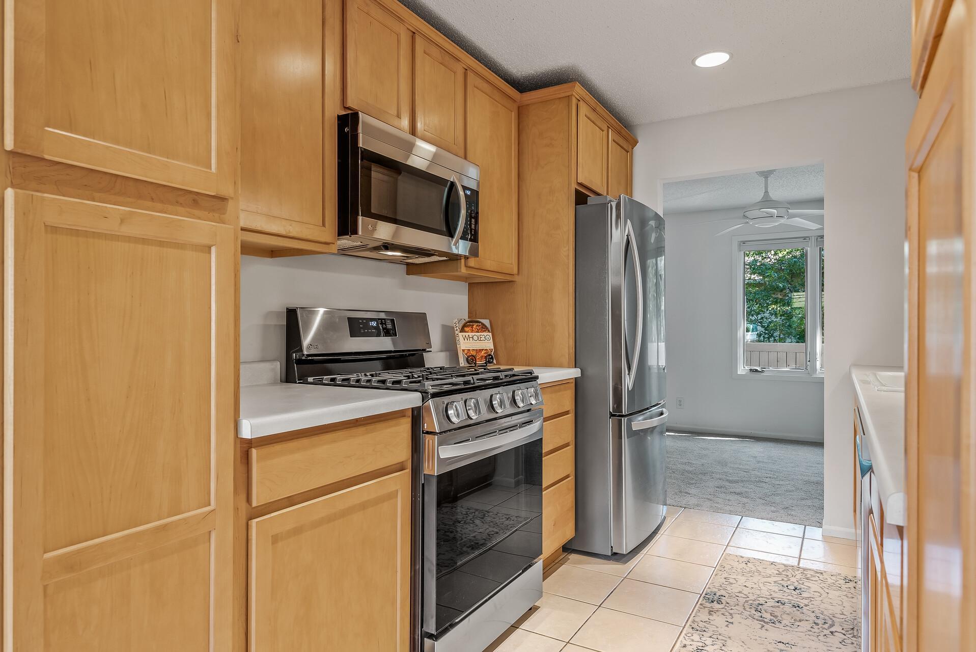 10309 Scarborough Road Bloomington, MN 55437 - Photo 14 of 30 Gallery Image 14