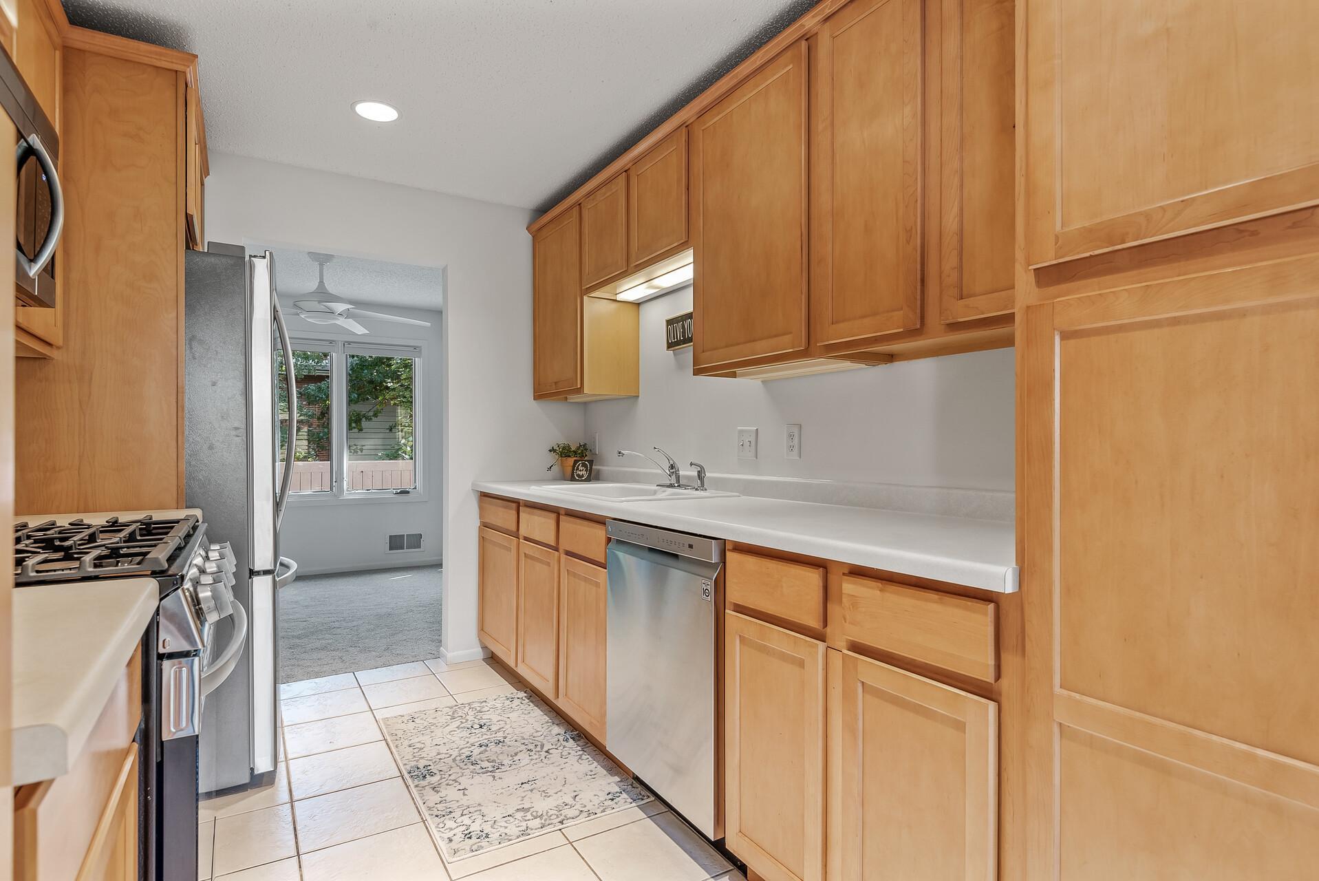 10309 Scarborough Road Bloomington, MN 55437 - Photo 15 of 30 Gallery Image 15