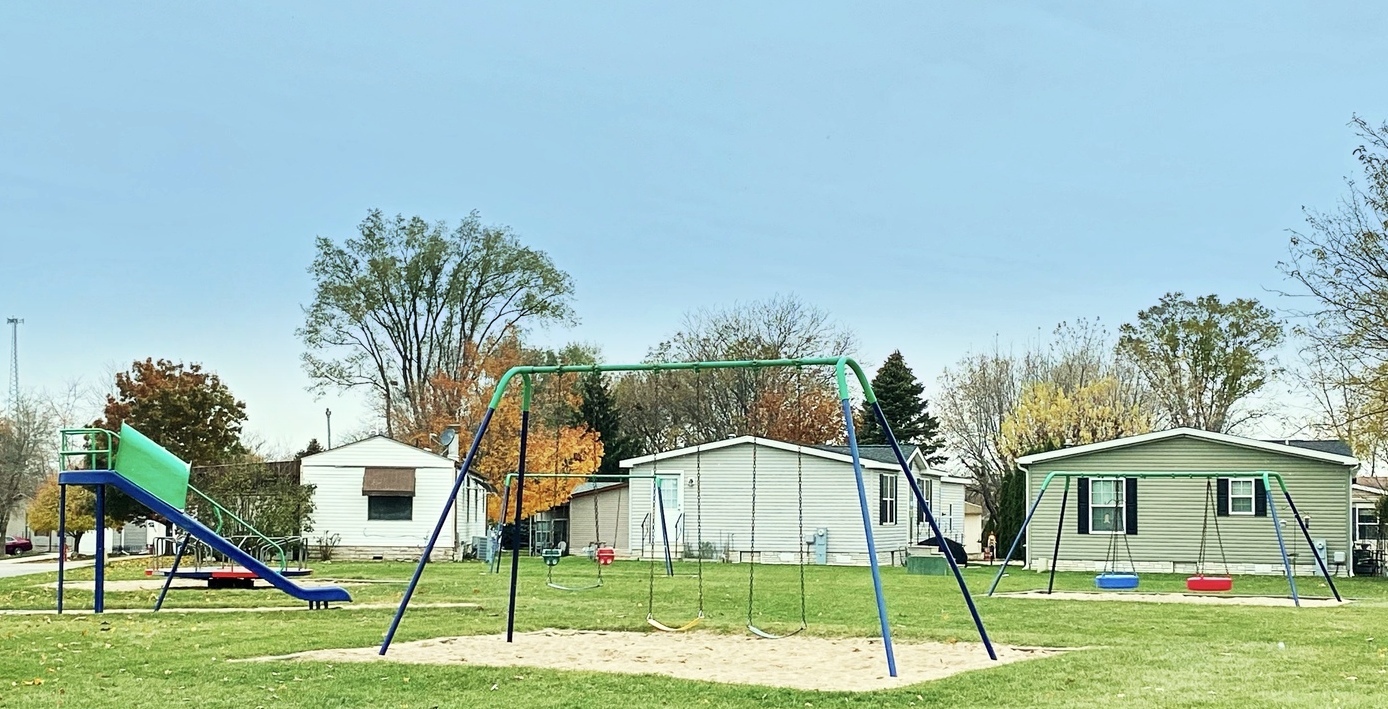 240 Fox Lane Belvidere, IL 61008 - Photo 18 of 18 a house view with a garden space
