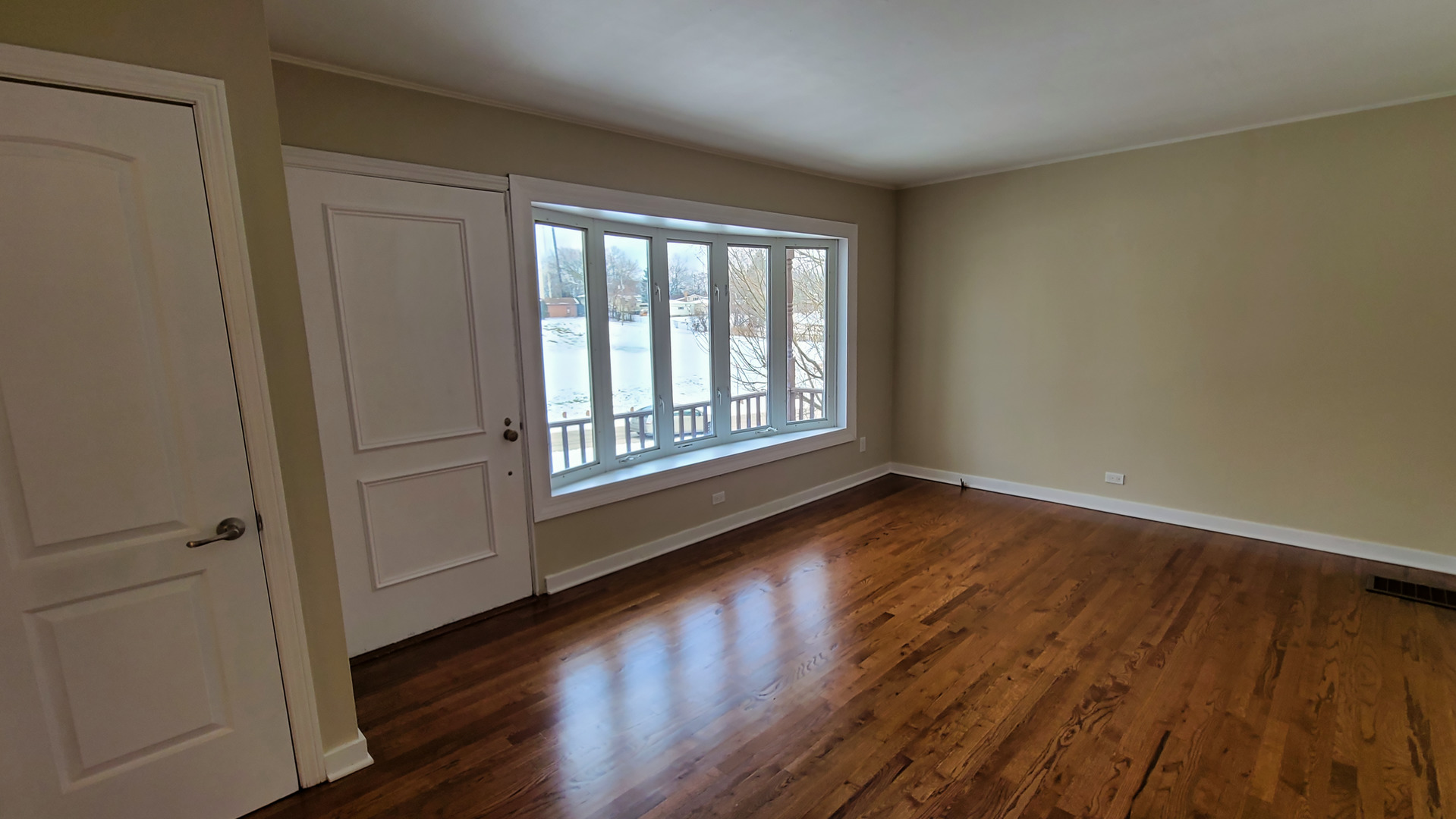148 Highland Road Willowbrook, IL 60527 - Photo 5 of 17