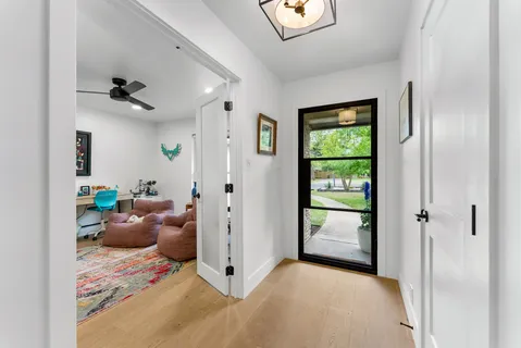 $985,000 | 10503 Spicewood Parkway, Austin, TX 78750