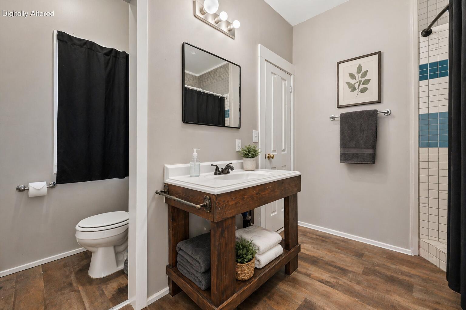 2033 South 16th Street Milwaukee, WI 53204 - Photo 9 of 18 Bathroom - Upper - Digitally Altered