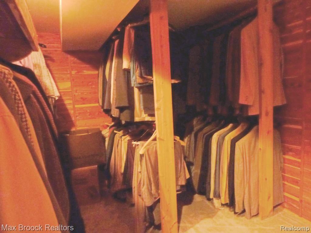 3959 Shellmarr Lane Bloomfield Hills, MI 48302 - Photo 77 of 86 Cedar Closet