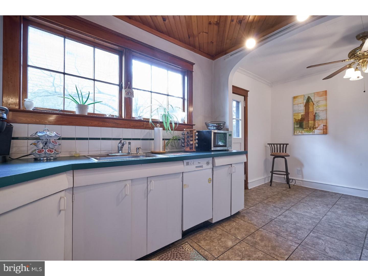 304 South Manoa Road Havertown, PA 19083 - Photo 13 of 25 Kitchen
