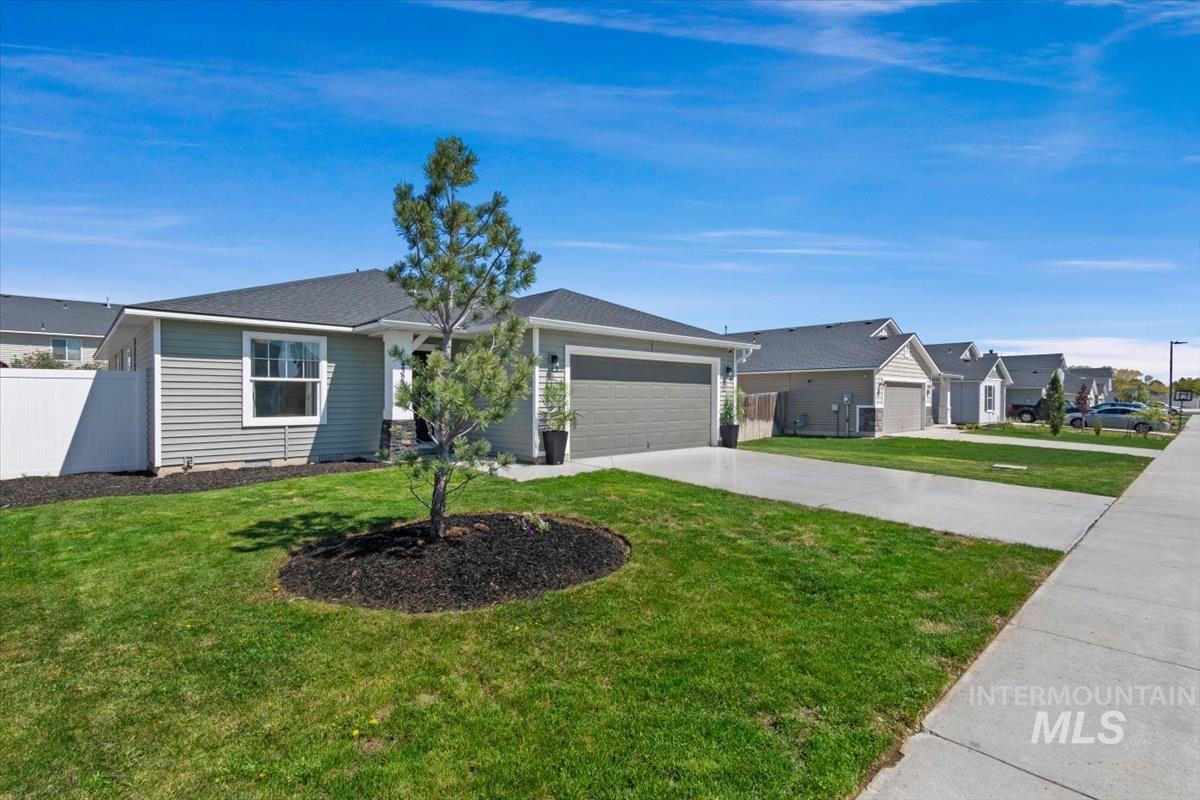4323 Bainbridge Street Caldwell, ID 83607 - Photo 6 of 50