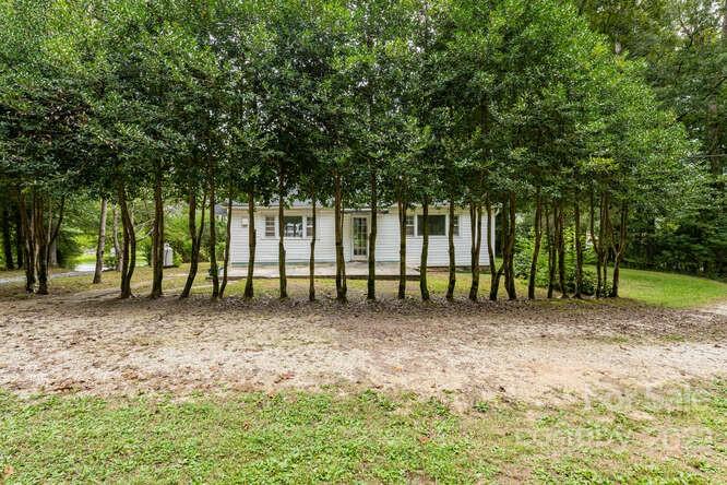 2853 Chimney Rock Road Hendersonville, NC 28792 - Photo 34 of 36