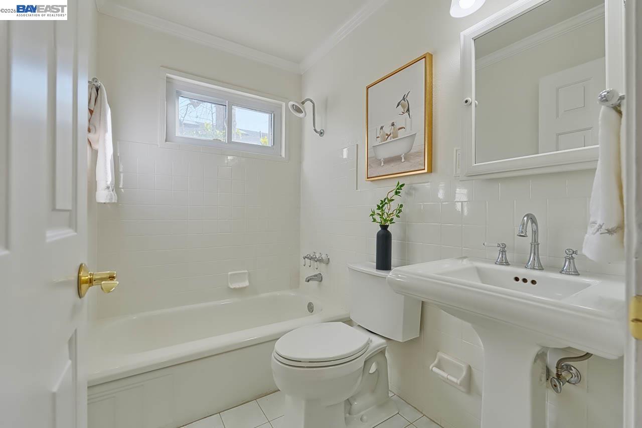 1515 Miramonte Avenue Mountain View, CA 94040 - Photo 22 of 40