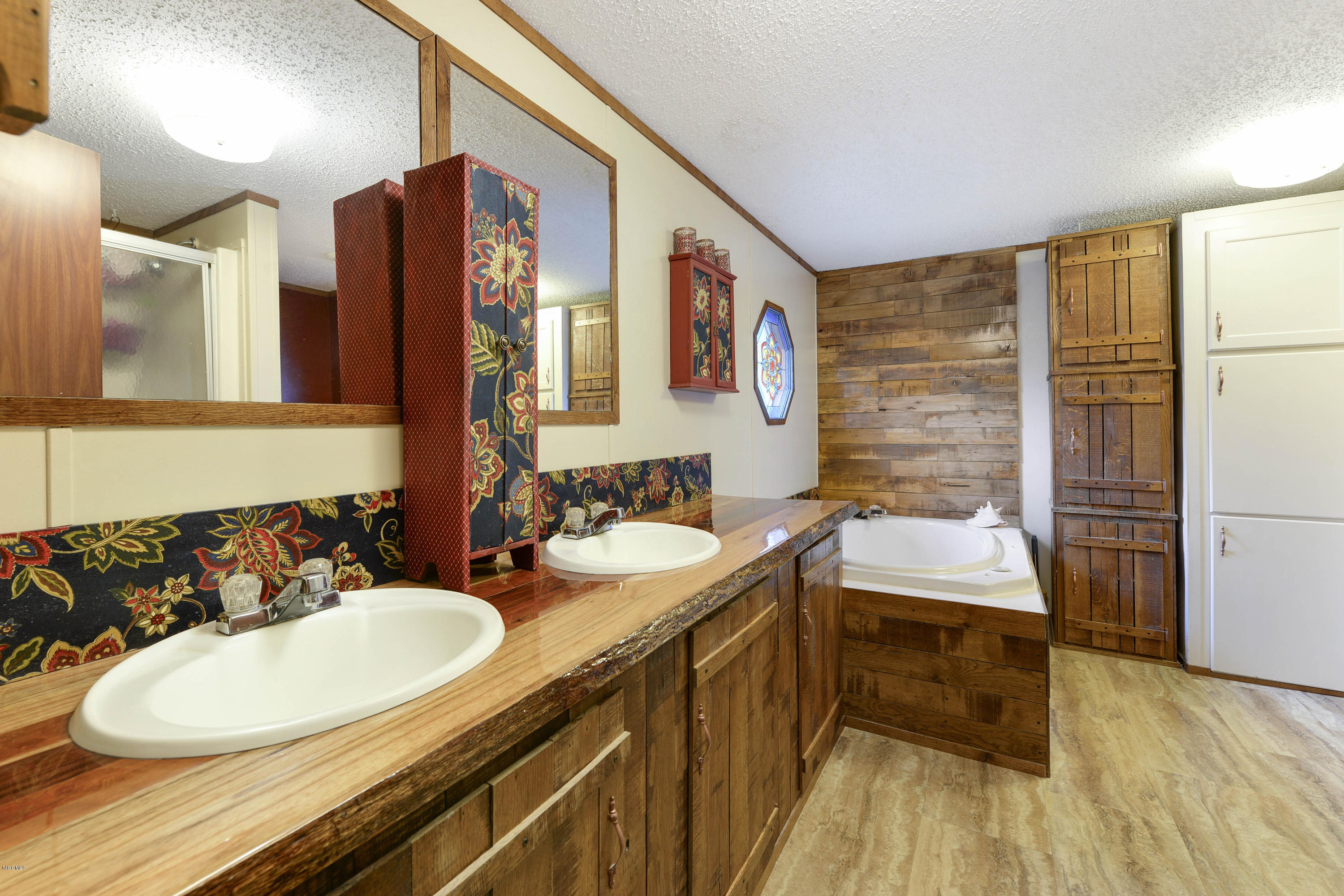 211 Price Road Perkinston, MS 39573 - Photo 15 of 41 Master Bath