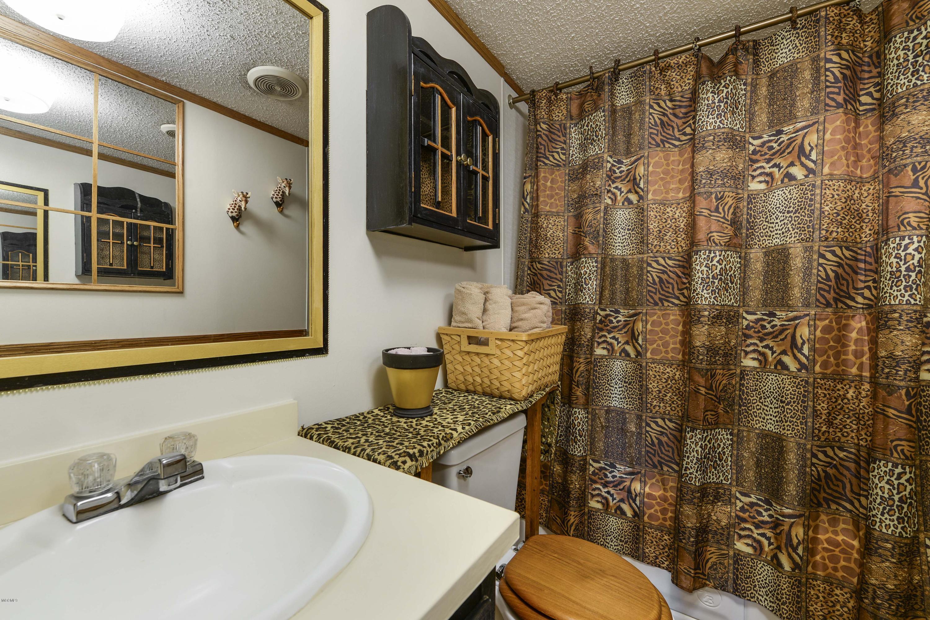 211 Price Road Perkinston, MS 39573 - Photo 22 of 41 Bathroom #2