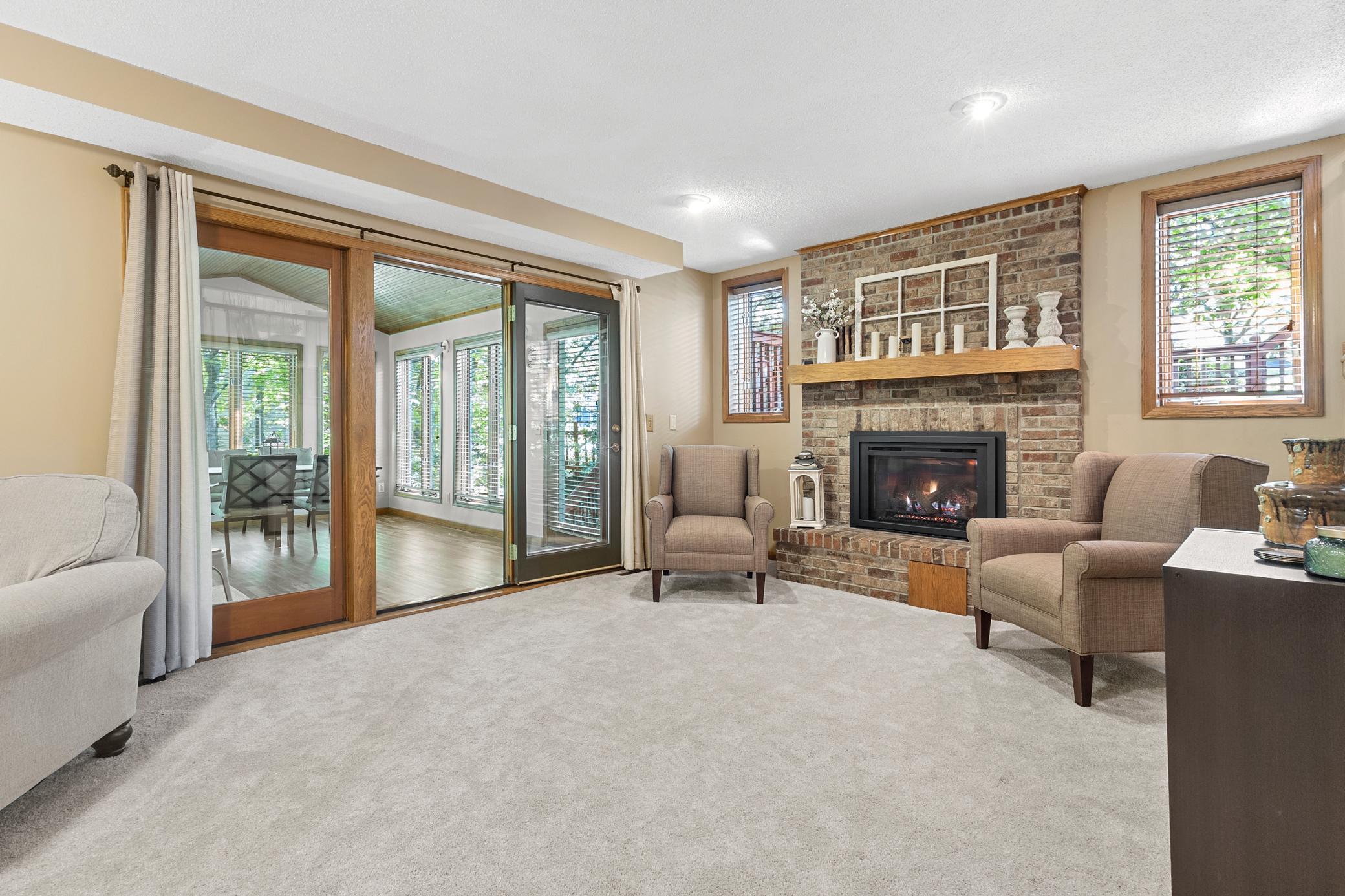 685 Stonewood Road Eagan, MN 55123 - Photo 27 of 44 Gallery Image 27