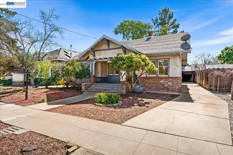 $999,900 | 2463 6th Street, Livermore, CA 94550
