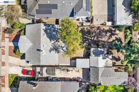 $999,900 | 2463 6th Street, Livermore, CA 94550