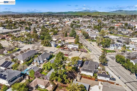 $999,900 | 2463 6th Street, Livermore, CA 94550