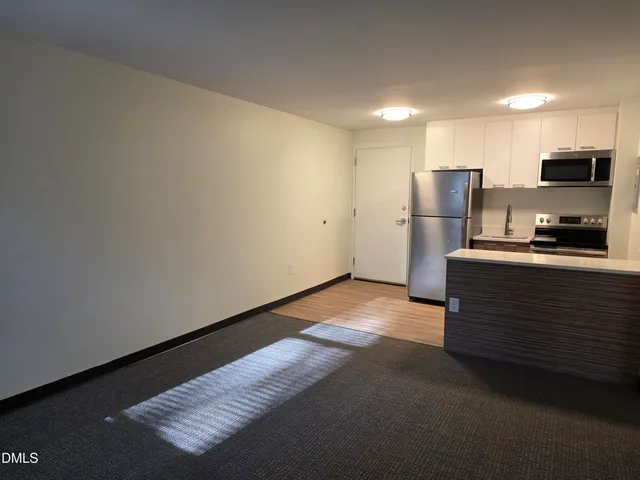 $1,050 | 5104 Hollyridge Drive, Unit 303, Raleigh, NC 27612