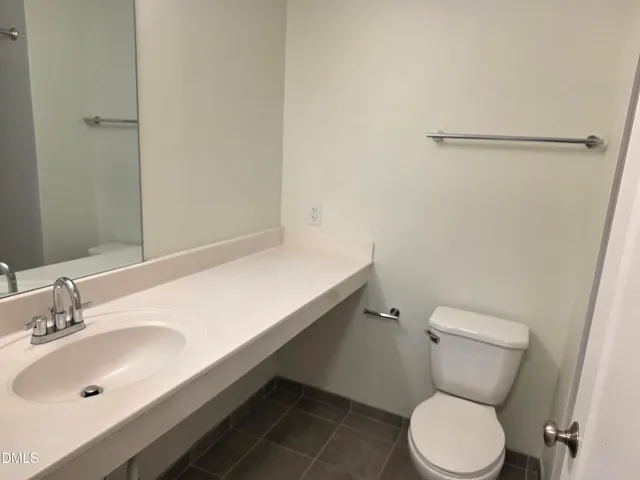 $1,050 | 5104 Hollyridge Drive, Unit 303, Raleigh, NC 27612