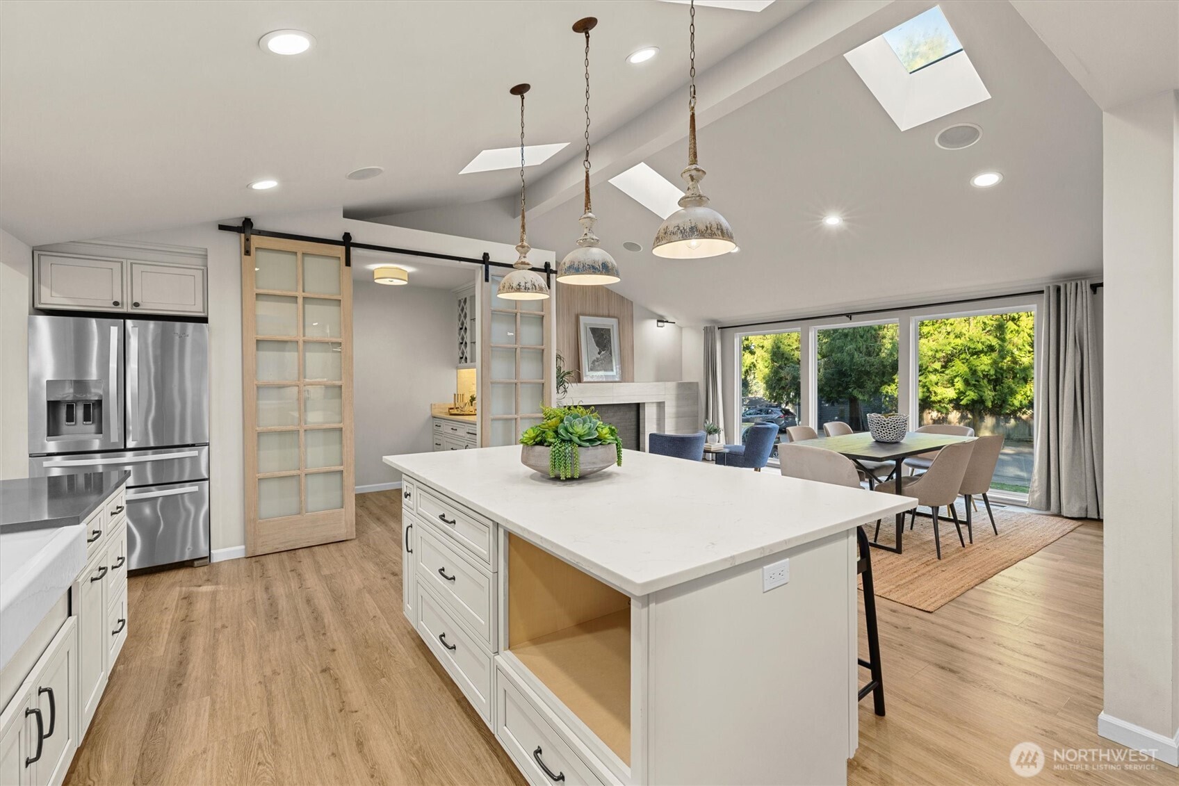 9209 Northeast 142nd Way Kirkland, WA 98034 - Photo 11 of 40