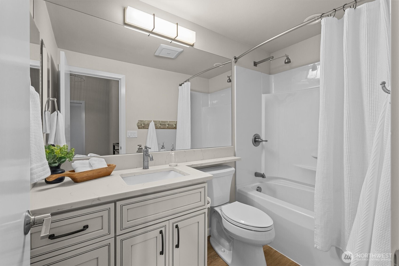 9209 Northeast 142nd Way Kirkland, WA 98034 - Photo 23 of 40