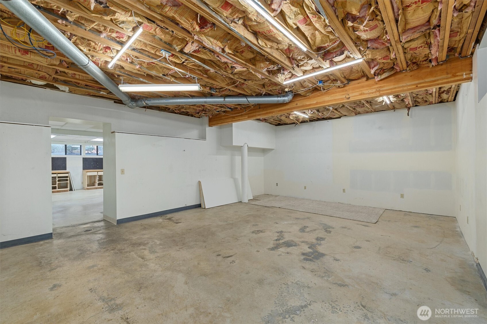 9209 Northeast 142nd Way Kirkland, WA 98034 - Photo 33 of 40