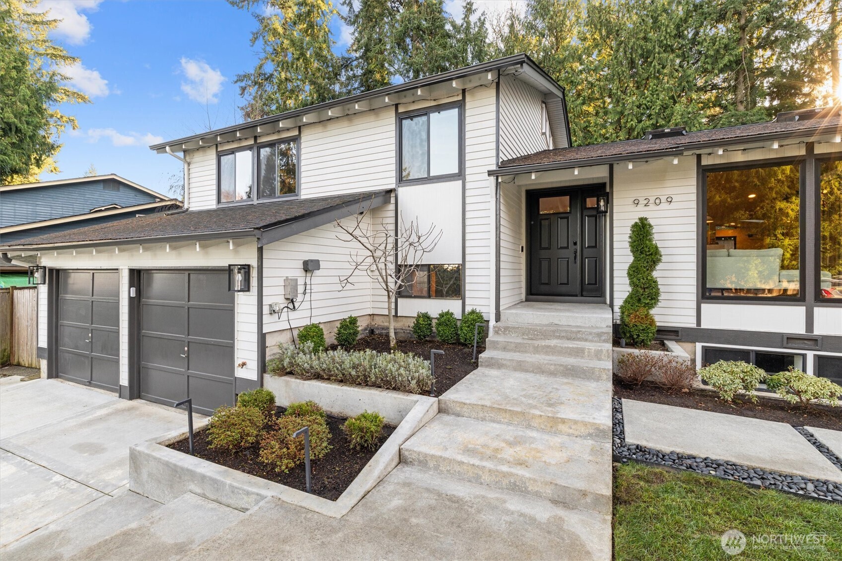 9209 Northeast 142nd Way Kirkland, WA 98034 - Photo 5 of 40