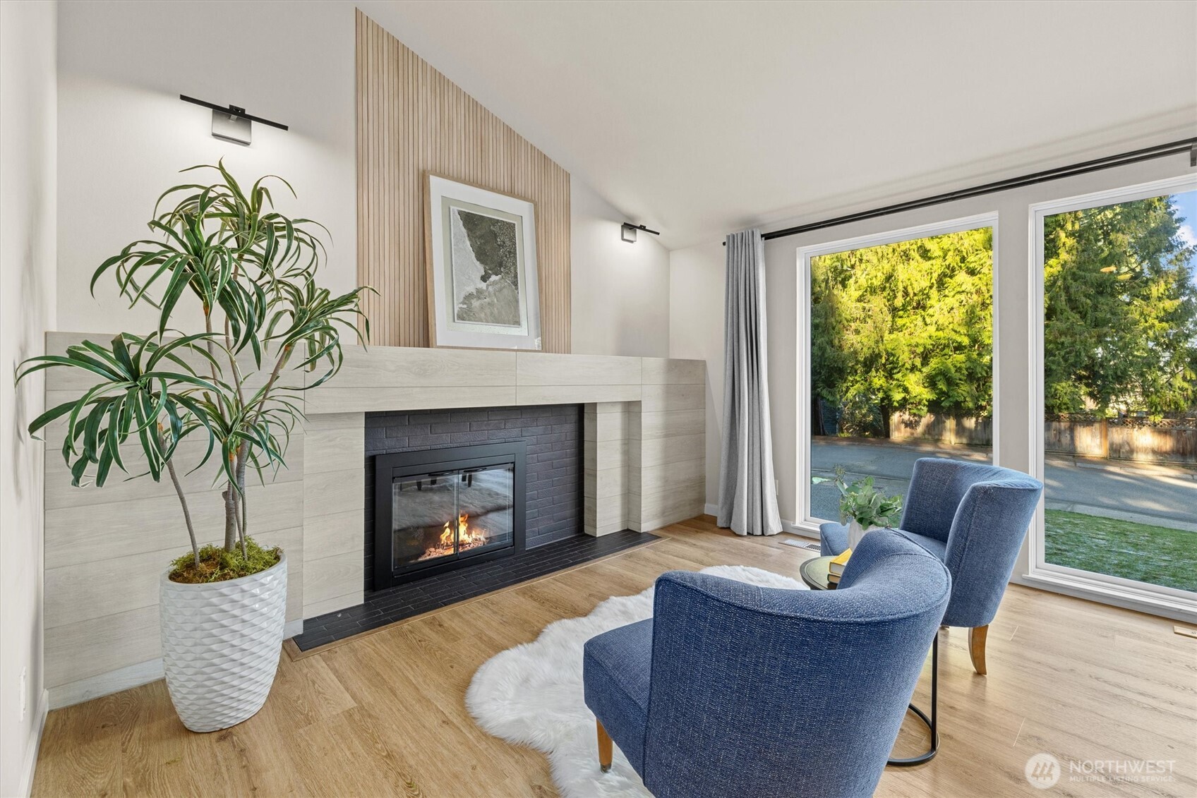 9209 Northeast 142nd Way Kirkland, WA 98034 - Photo 7 of 40