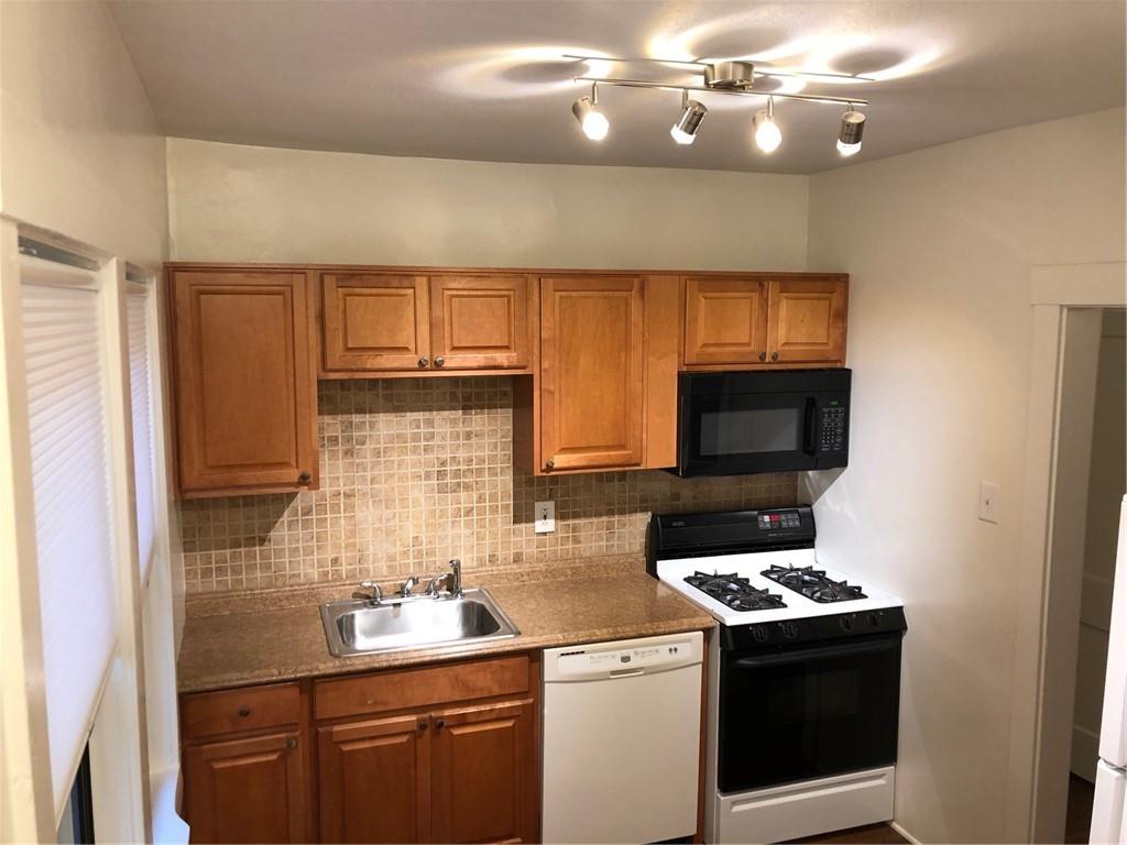 3849 Brighton Road Pittsburgh, PA 15212 - Photo 8 of 25 Gallery Image 8