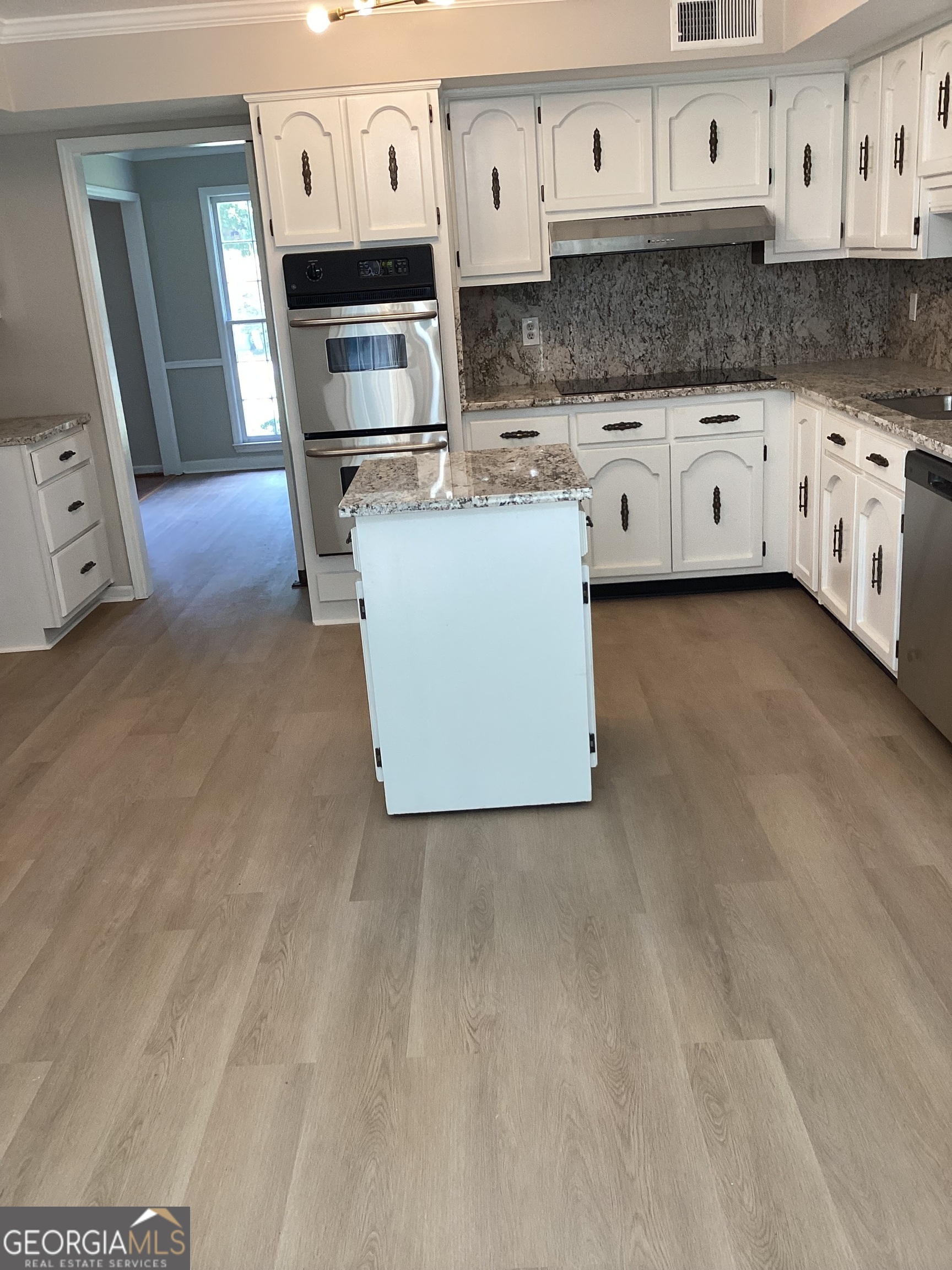 4718 Velpoe Drive Columbus, GA 31907 - Photo 3 of 17 Kitchen