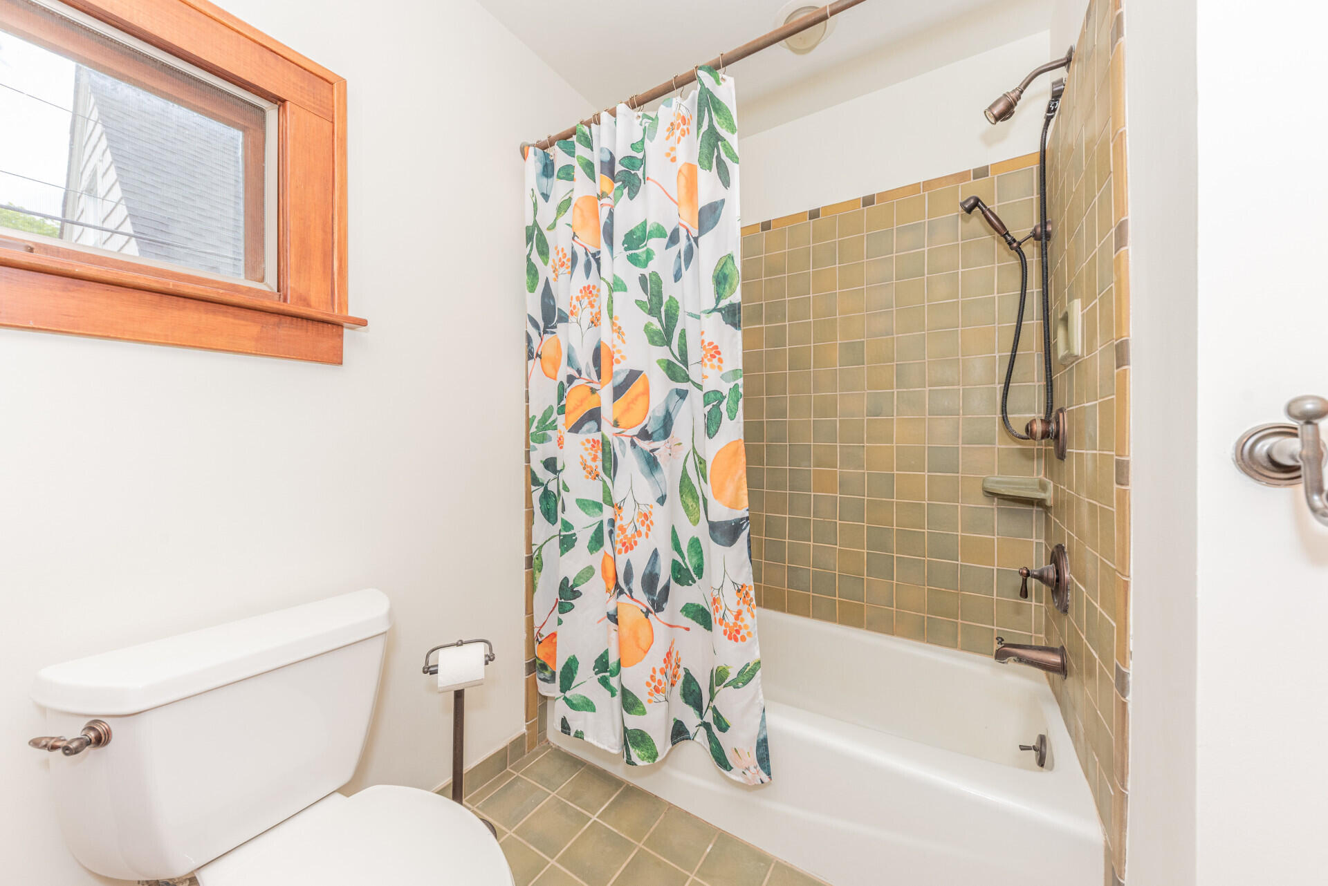 1318 Minerva Road Ann Arbor, MI 48104 - Photo 30 of 47 00__34