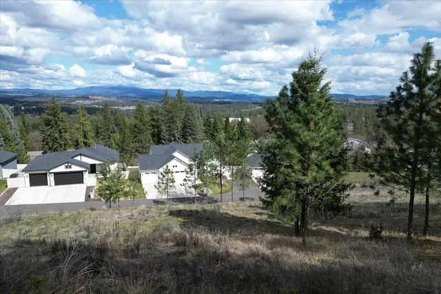 $229,000 | 1411 West Toni Rae Drive, Spokane, WA 99218