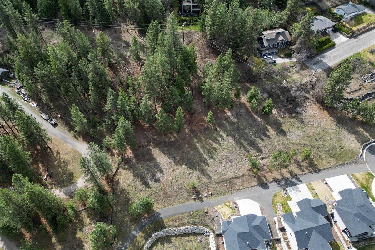 1411 West Toni Rae Drive Spokane, WA 99218 - Photo 5 of 9