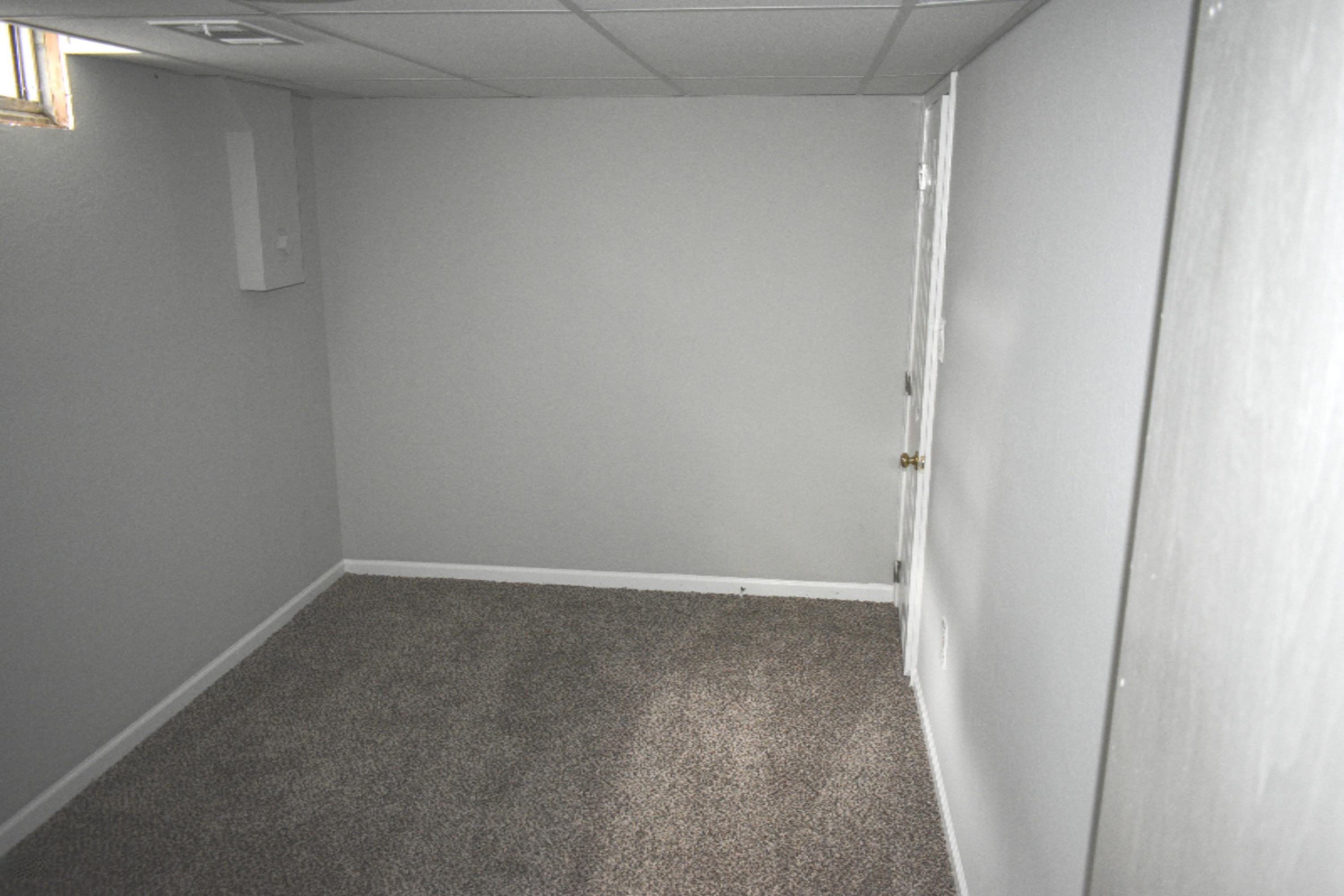 2407 MacArthur Road Muskegon, MI 49442 - Photo 26 of 31 DSC_016b