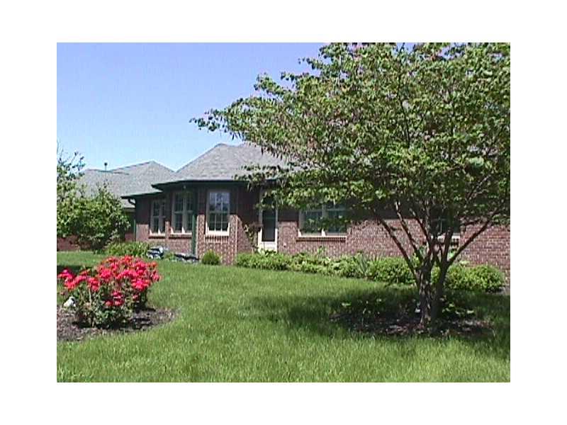 5982 Hall Road Plainfield, IN 46168 - Photo 2 of 17
