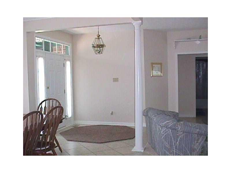 5982 Hall Road Plainfield, IN 46168 - Photo 4 of 17