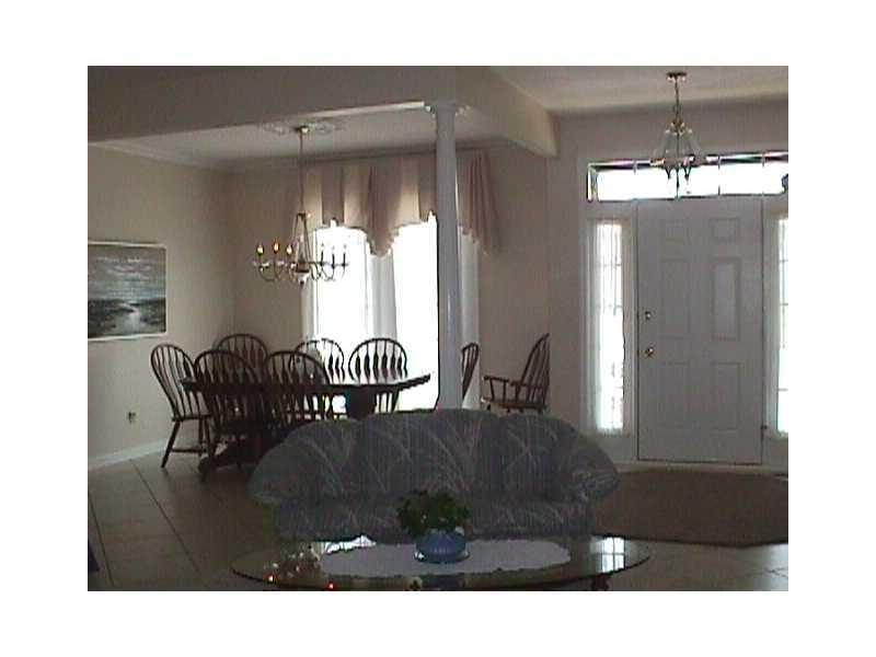 5982 Hall Road Plainfield, IN 46168 - Photo 5 of 17