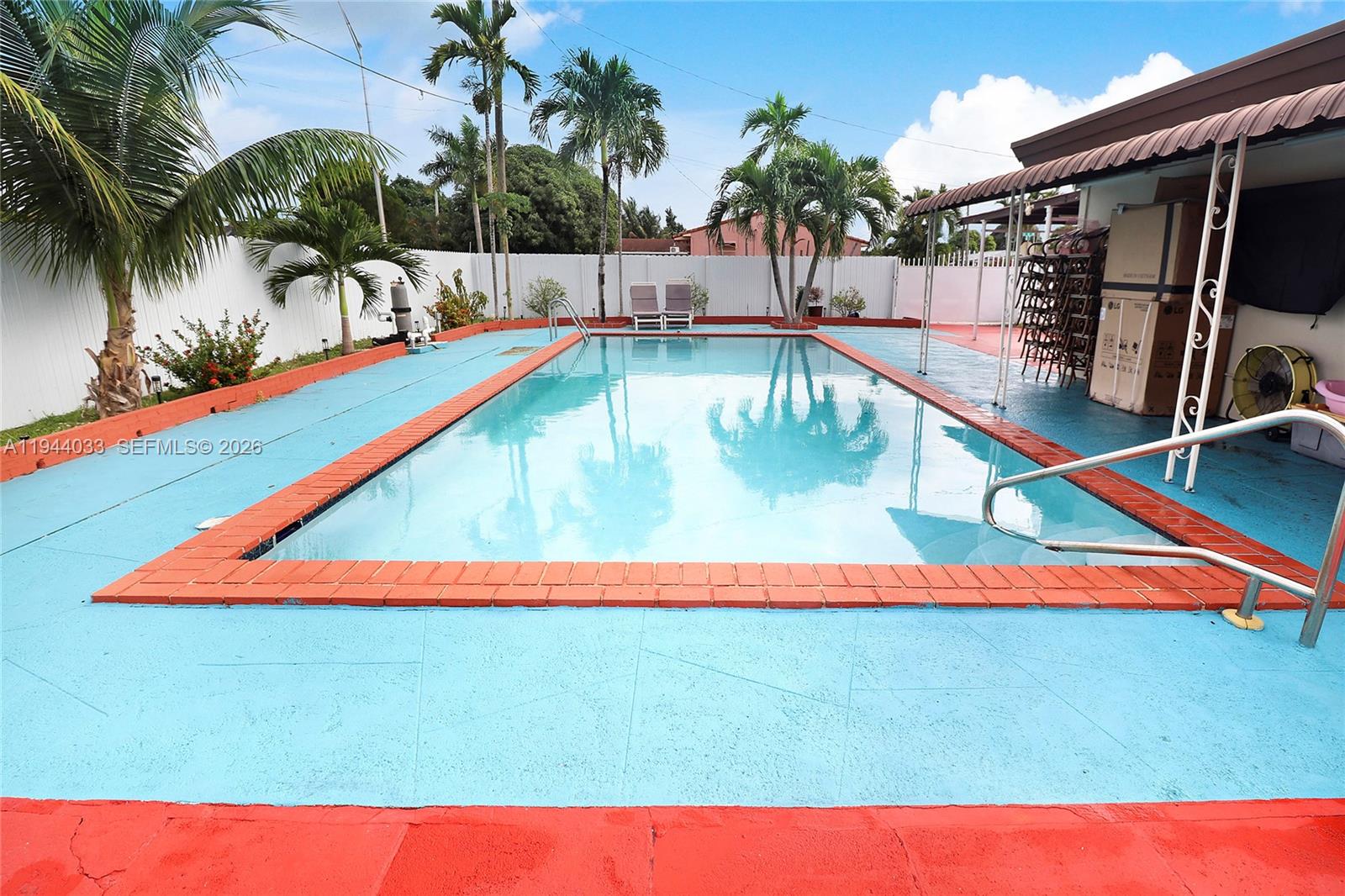 591 Southeast 5th Street Hialeah, FL 33010 - Photo 42 of 45