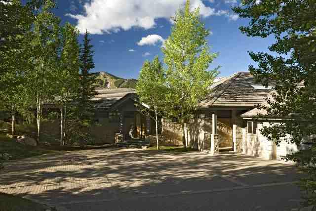 200 West Reds Road Aspen, CO 81611 - Photo 3 of 3 a view of a volley ball court
