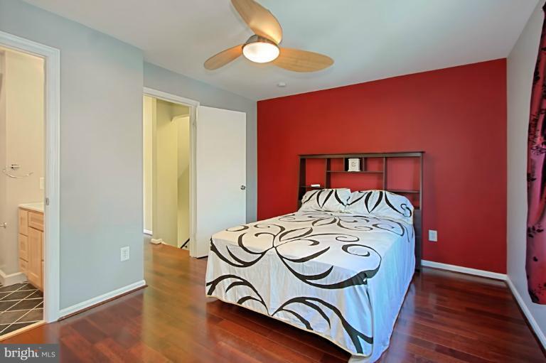 4935 7th Road South, Unit 4935 Arlington, VA 22204 - Photo 22 of 29 Bedroom (Master)