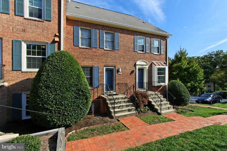 4935 7th Road South, Unit 4935 Arlington, VA 22204 - Photo 23 of 29 Exterior (Front)
