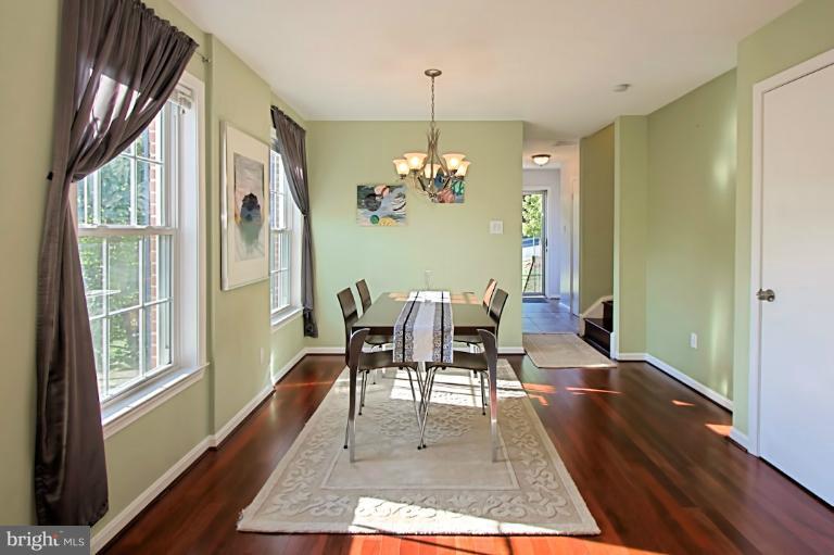 4935 7th Road South, Unit 4935 Arlington, VA 22204 - Photo 5 of 29 Interior (General)