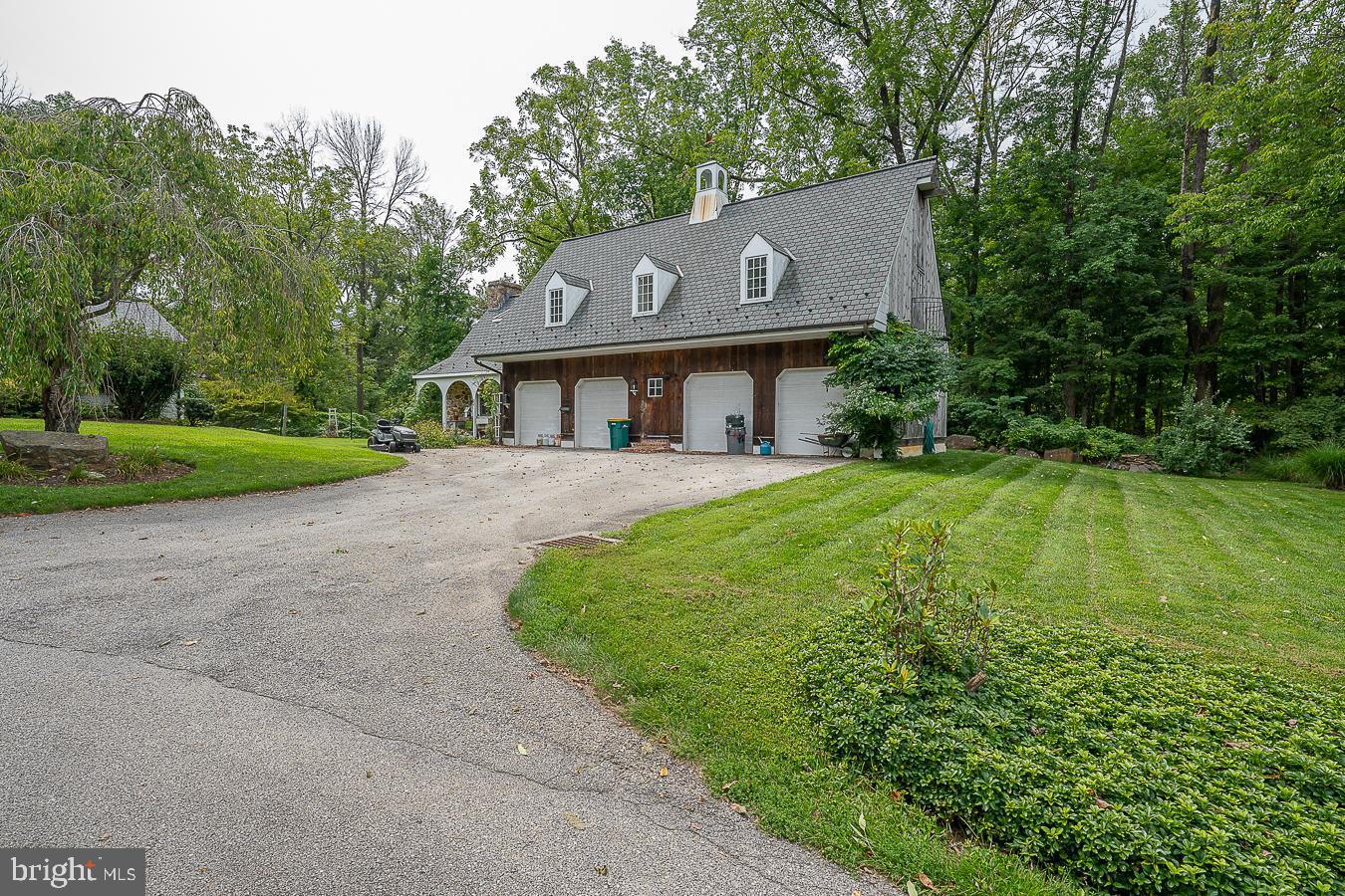 338 Sugartown Road Devon, PA 19333 - Photo 21 of 50 Barn living with 4 car garage