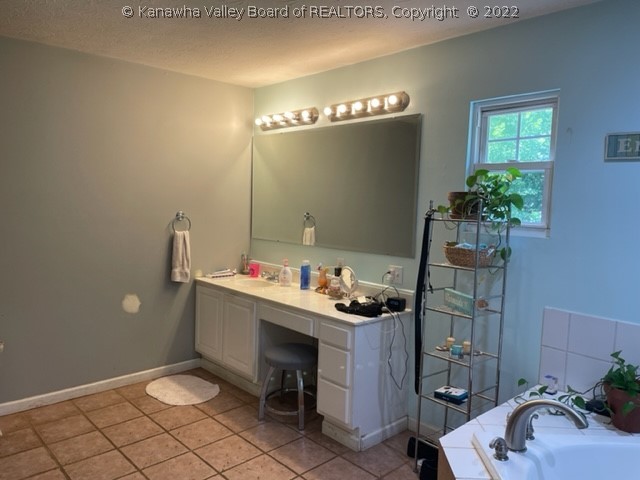 14242 Charleston Road Kenna, WV 25248 - Photo 14 of 28 Gallery Image 14