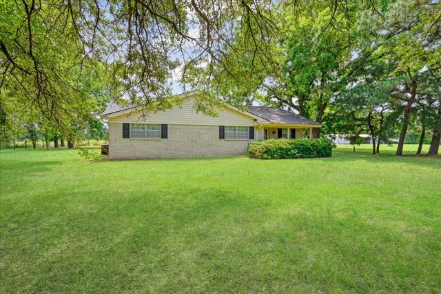 $1,100,000 | 4400 North State Highway, Bonham, TX 75418