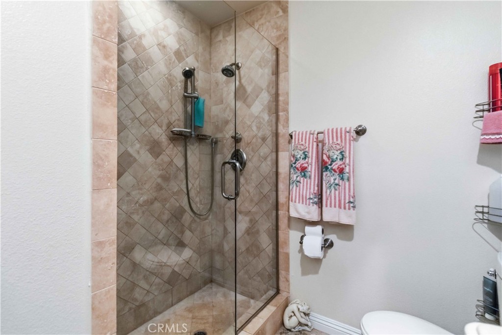 19406 Enadia Way Reseda, CA 91335 - Photo 25 of 34