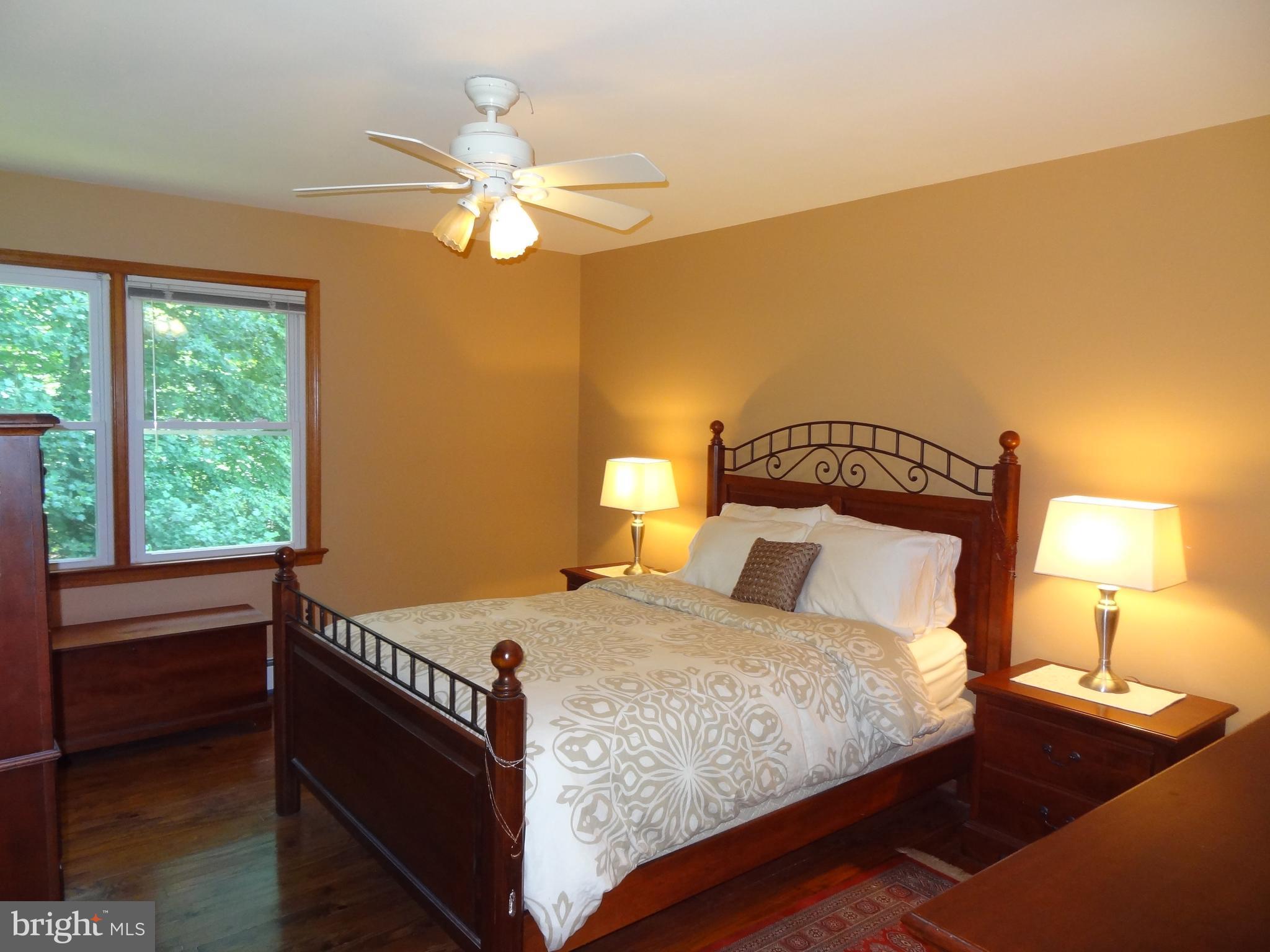 11948 Chapel Road Clifton, VA 20124 - Photo 11 of 25 Bedroom (Master)