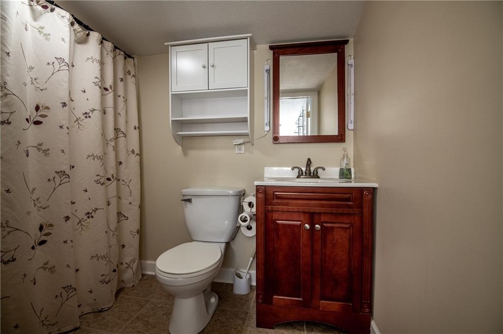 2634 Lake Road Clark, PA 16150 - Photo 16 of 25 Full Bathroom on upper level.