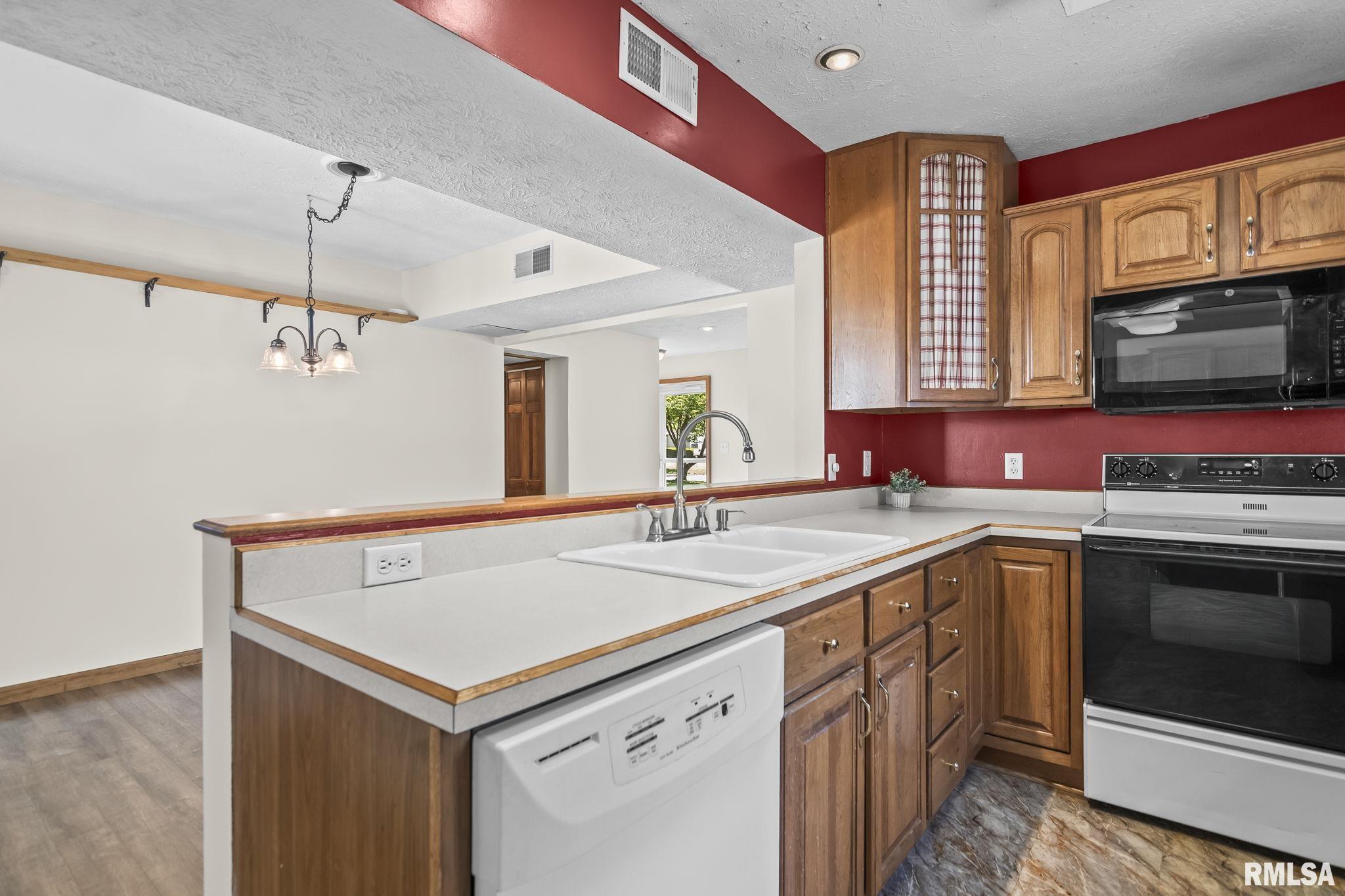 2422 South Whittier Avenue Springfield, IL 62704 - Photo 12 of 35