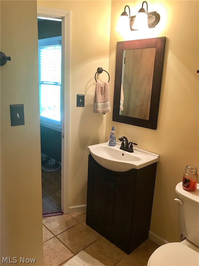 39047 Johnnycake Ridge Road Willoughby, OH 44094 - Photo 9 of 13 Gallery Image 9