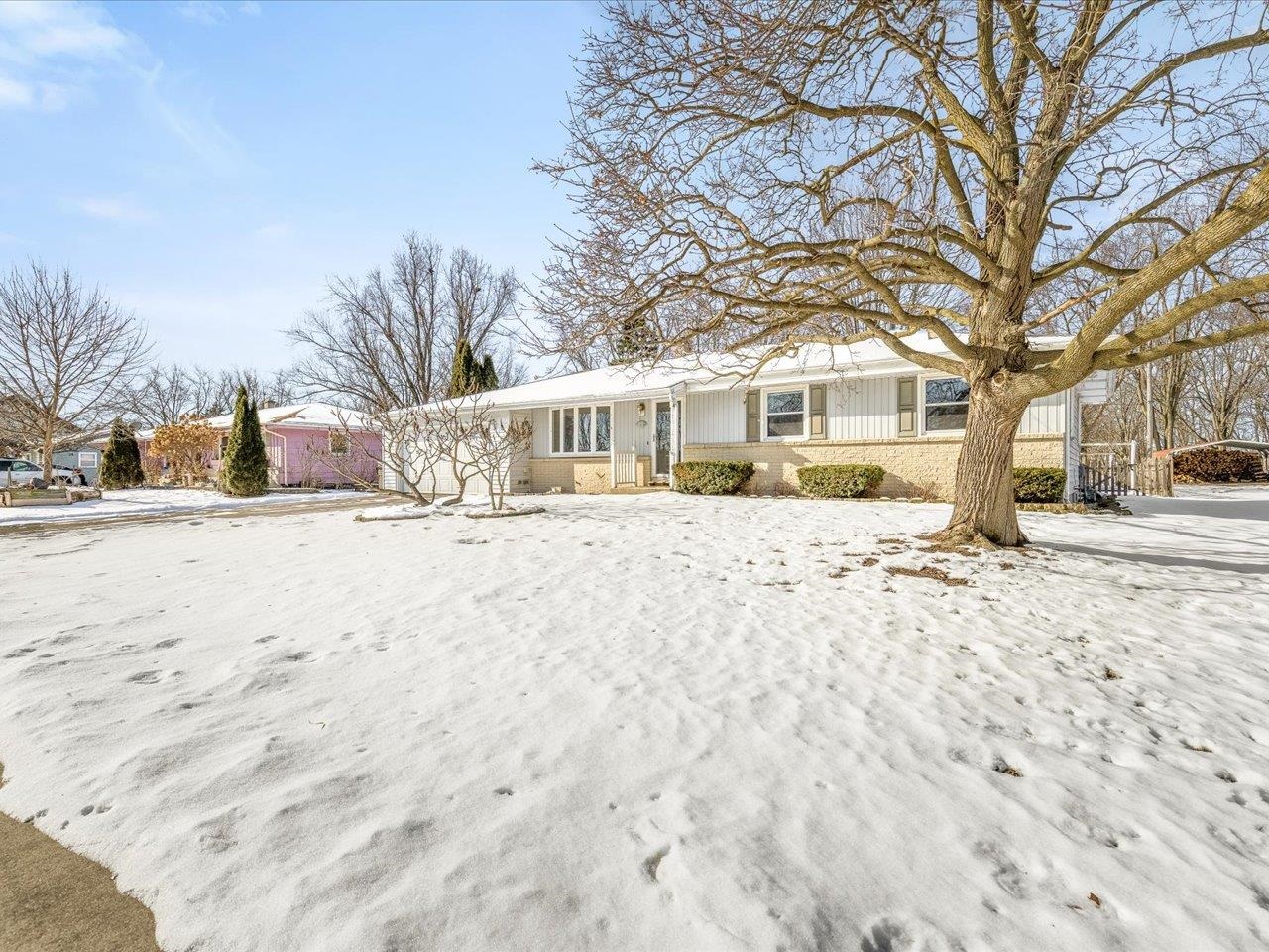 231 Center Street Sharon, WI 53585 - Photo 2 of 46