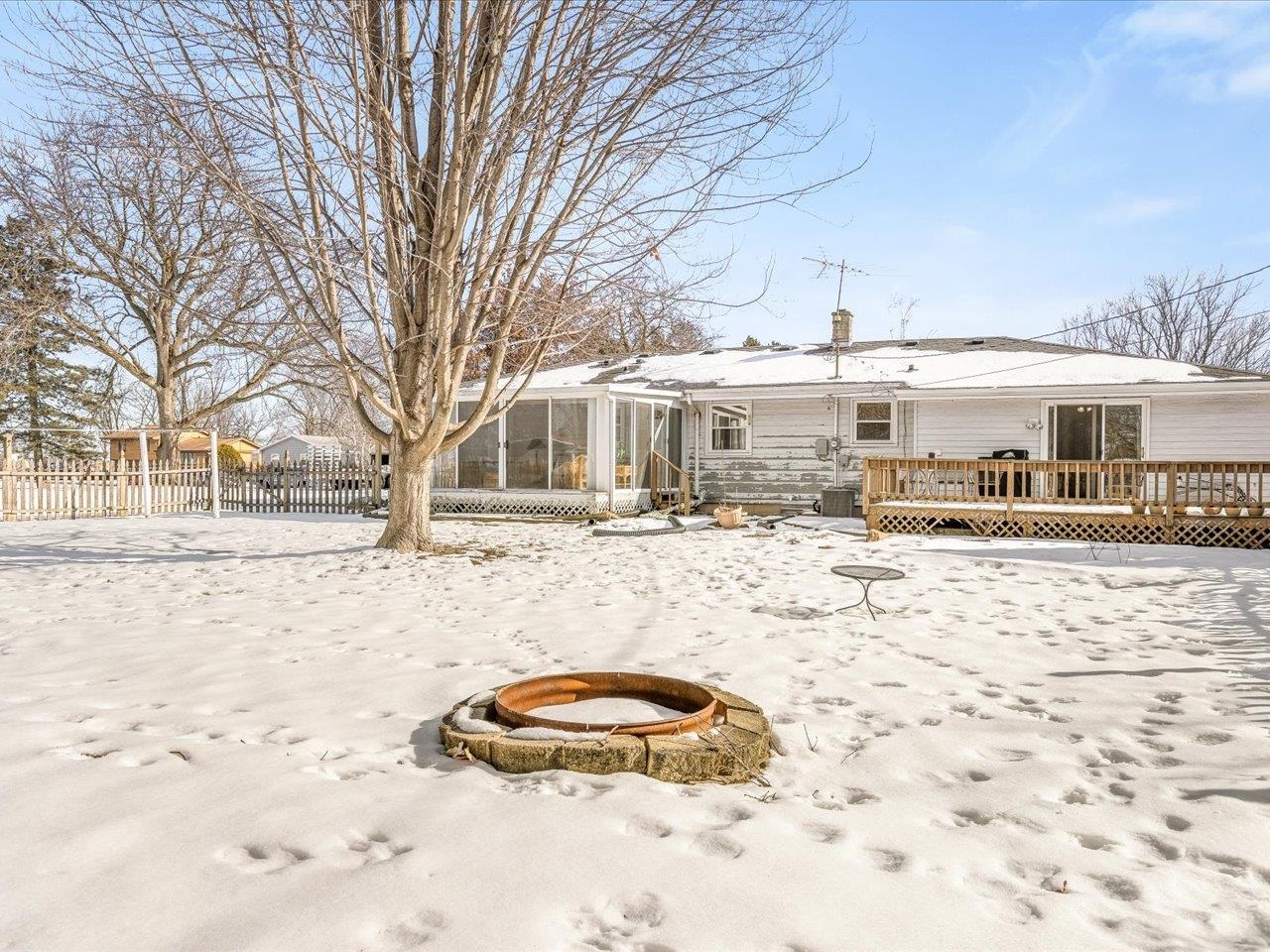 231 Center Street Sharon, WI 53585 - Photo 36 of 46